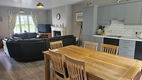 No. 6 Laganore, Portnablagh, Co. Donegal, F92VX25 -  DNG