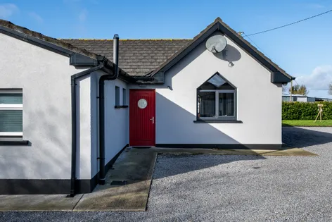 Clonlyon Glebe, Belmont, Co. Offaly, R42 R298 - DNG