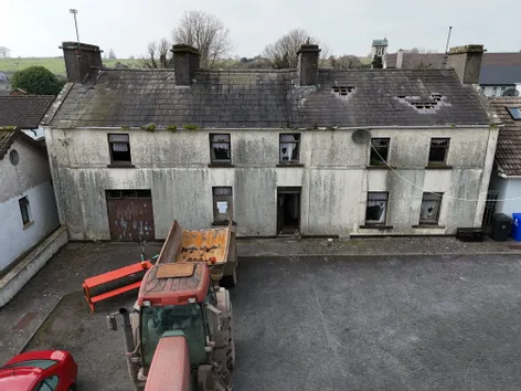 Residence On C. 0.60 Acres, Ballinagare, Co. Roscommon -  DNG