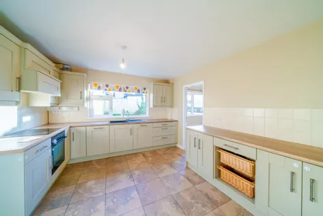 61 Lakeshore Drive, Saleen, Castlebar, Co. Mayo, F23 WC78 - DNG