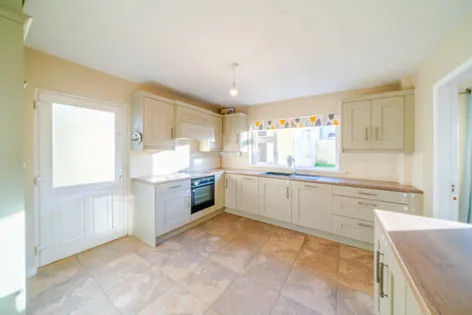 61 Lakeshore Drive, Saleen, Castlebar, Co. Mayo, F23 WC78 - DNG