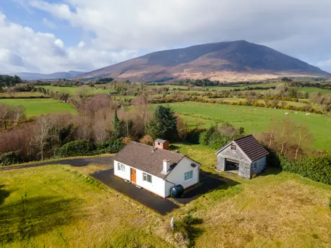 Pollawarla, Bofeenaun, Lahardaun, Co. Mayo, F26 H3C6 -  DNG