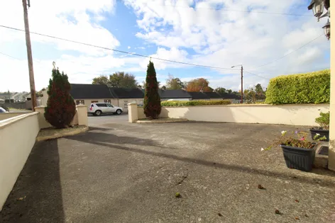 20 Pound Street, Birr, Co. Offaly, R42 XV91 -  DNG