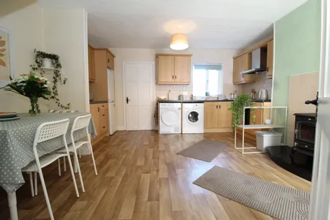 18 Drumbane, Birr, Co. Offaly R42 W135 -  DNG