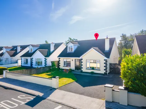 97 Knockaphunta Park, Castlebar, Co. Mayo, F23 H223. -  DNG