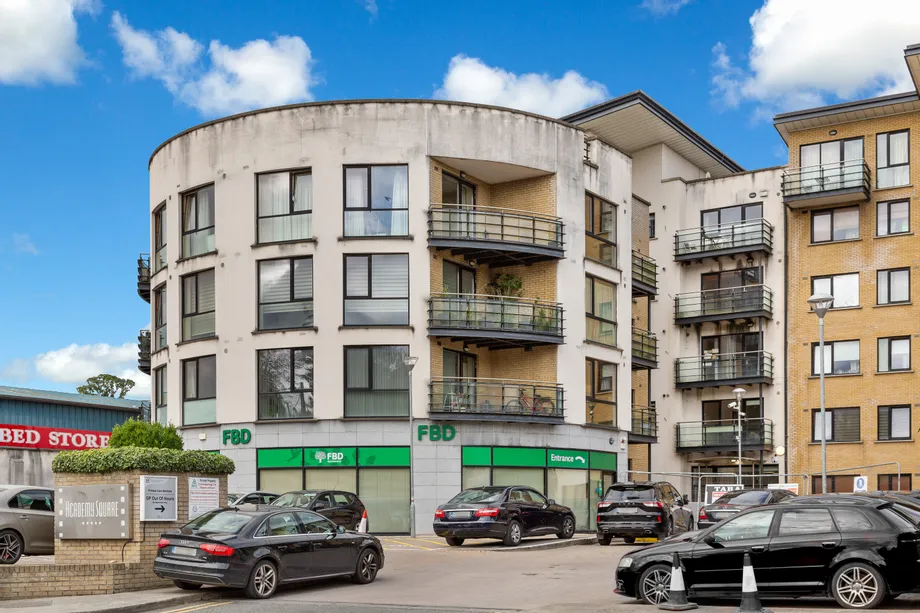 17 Academy Square, Navan, Co. Meath, C15HE16 - DNG Estate Agents