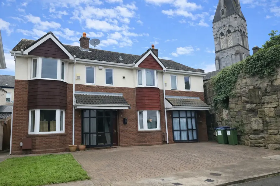7 Henry Street Mews, Saint Alphonsus Street, Limerick City - DNG Estate Agents