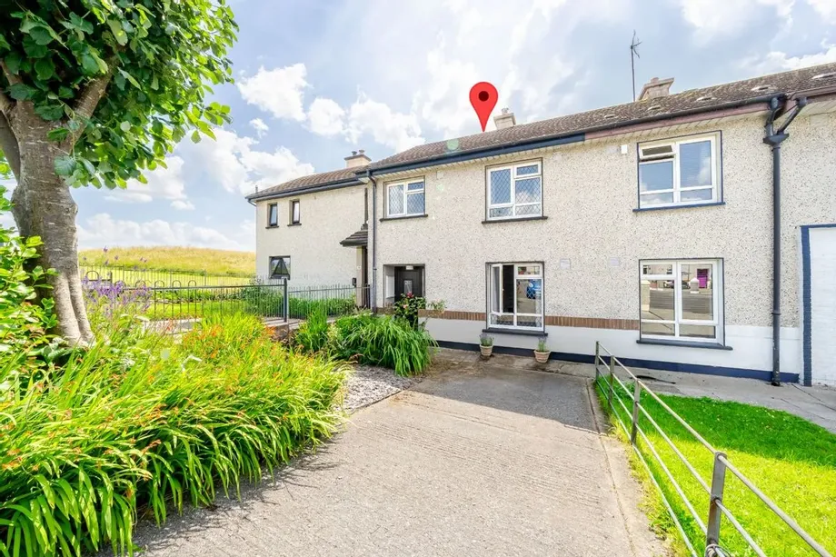 11 Rathbawn Avenue, Castlebar, Co. Mayo, F23 PK71 - DNG Estate Agents