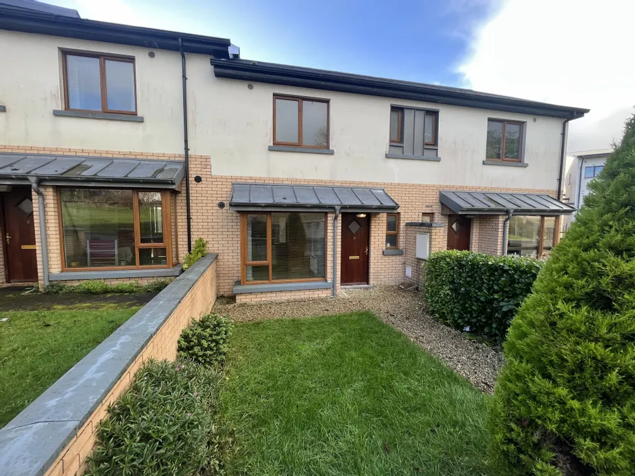 9 Silverbridge Court, Claremorris, Co. Mayo - DNG Estate Agents
