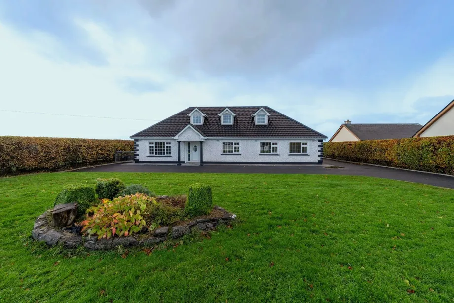 Farmhill, Claremorris, Co. Mayo - DNG Estate Agents