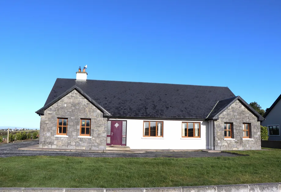 Cloonavadogue, Ballyglunin - DNG Estate Agents