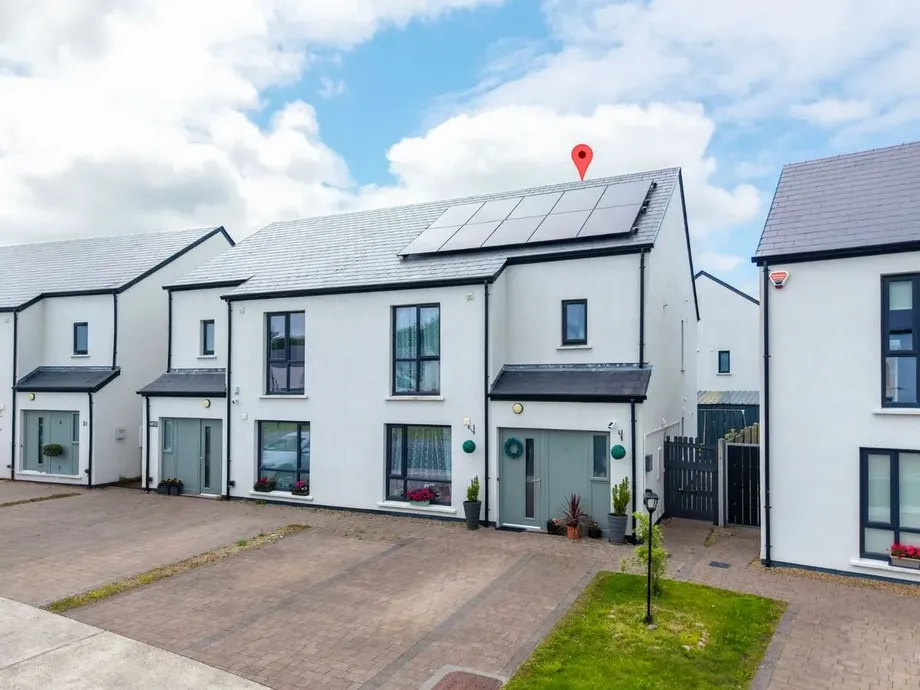 49 College View Avenue, Castlebar, Co. Mayo, F23 N668 - DNG Estate Agents