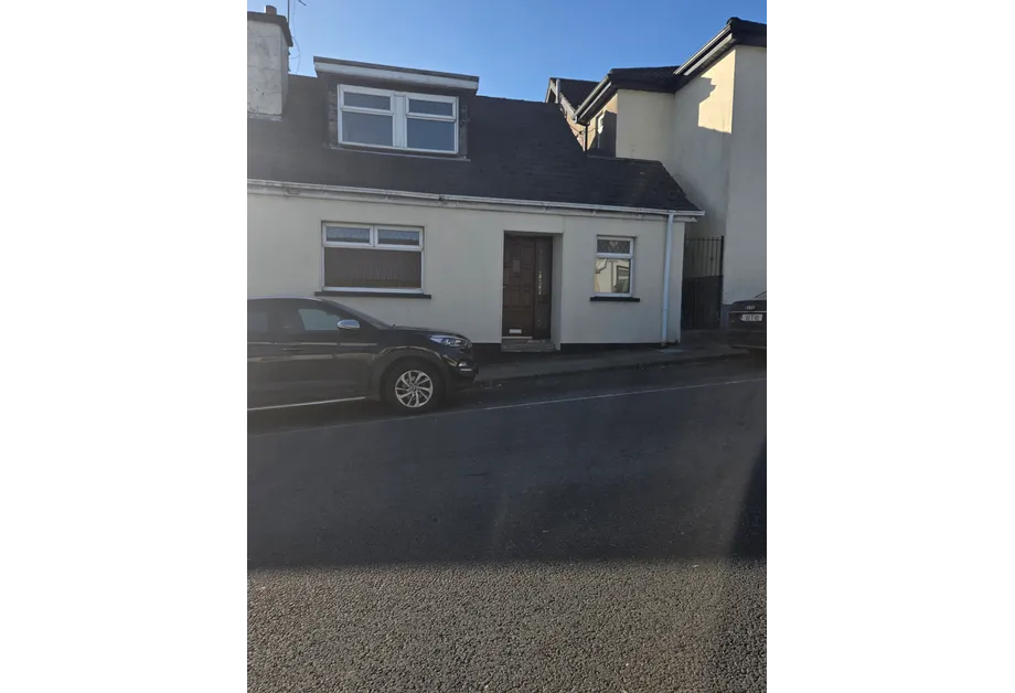 24 Upper Thomas Street, Castlebar, Co. Mayo, F23 NR22 - DNG Estate Agents