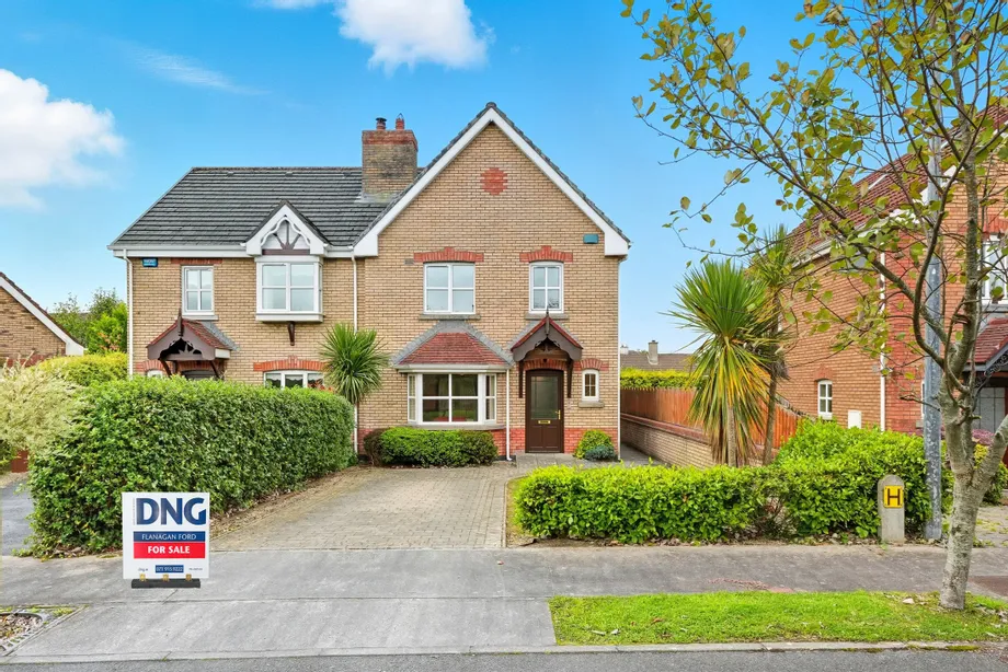 37 Whitestrand, Aylesbury Park, Sligo, F91 CF9V - DNG Estate Agents