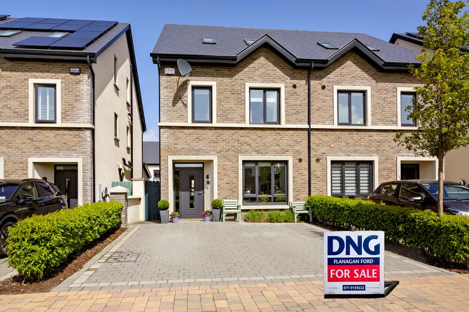 48 Farmhill Manor, Sligo - DNG Estate Agents