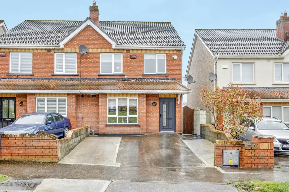 27 Archdeaconry View, Kells, Co. Meath A82 X2T4 - DNG Estate Agents