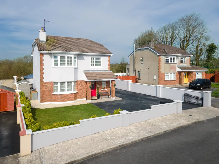 22 Cois Abhann, Kiltimagh, Co. Mayo, F12 AX85 - DNG Estate Agents