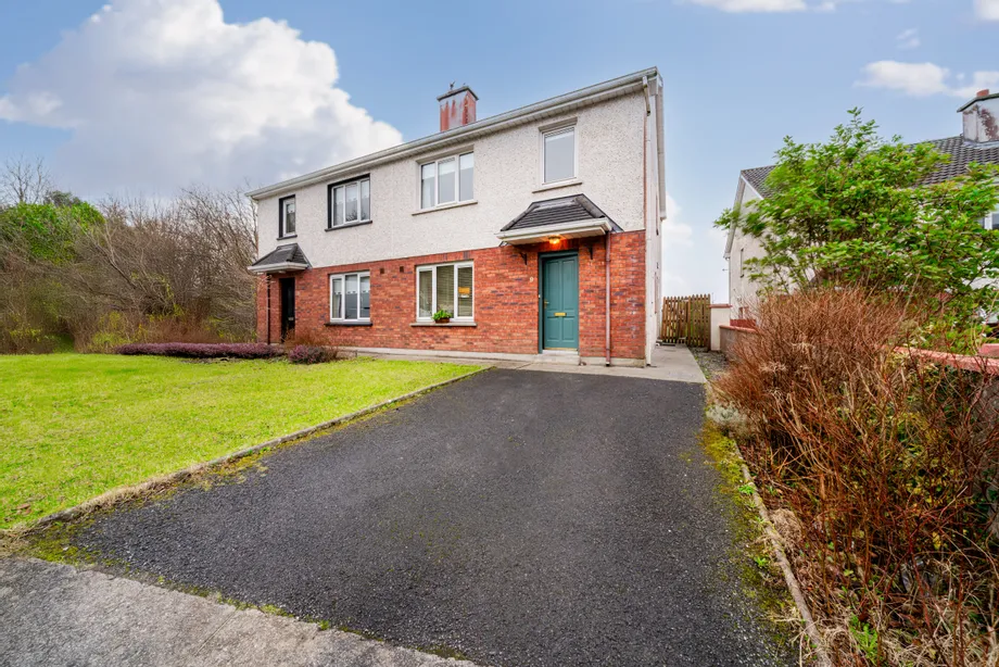 9 Rinn Na Shiona, Castlebar, Co. Mayo, F23 X682 - DNG Estate Agents