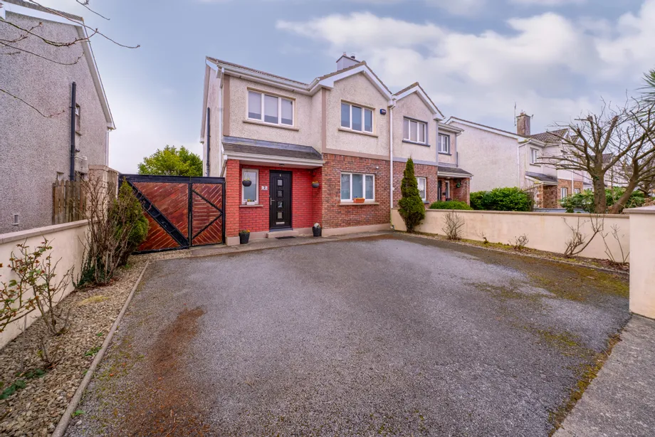 2 Blackrock, Castlebar, Co. Mayo, F23 TY46 - DNG Estate Agents