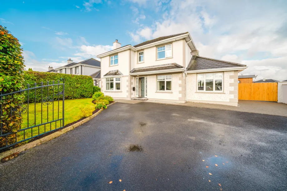 3 Summerfield, Castlebar, Co. Mayo, F23 YT65 - DNG Estate Agents