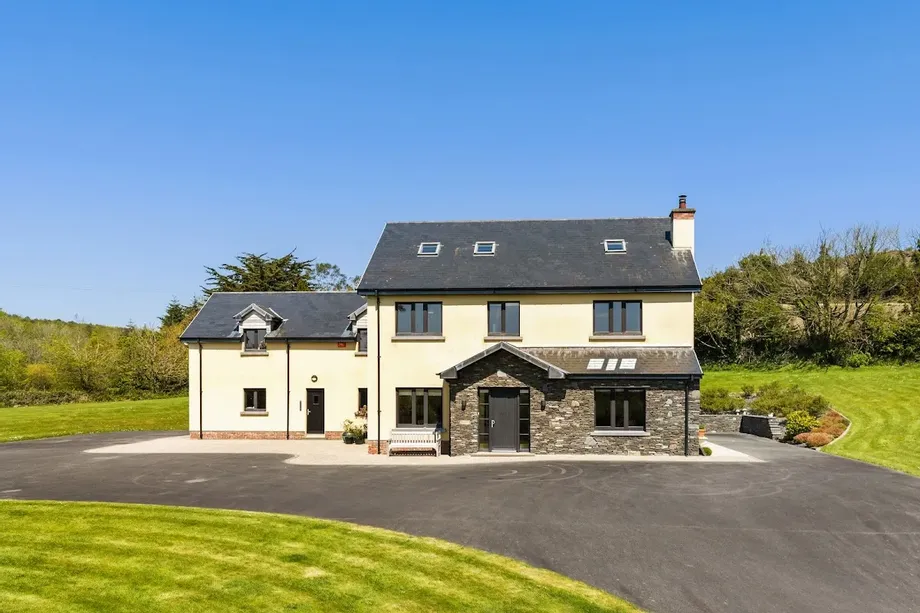 Hakabe Hill, Ballyrussell, Shanagarry, Co. Cork, P25YD92 - DNG Estate Agents