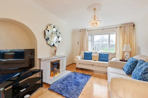 5 Shanowen Park, Santry, Dublin 9, D09 -  DNG