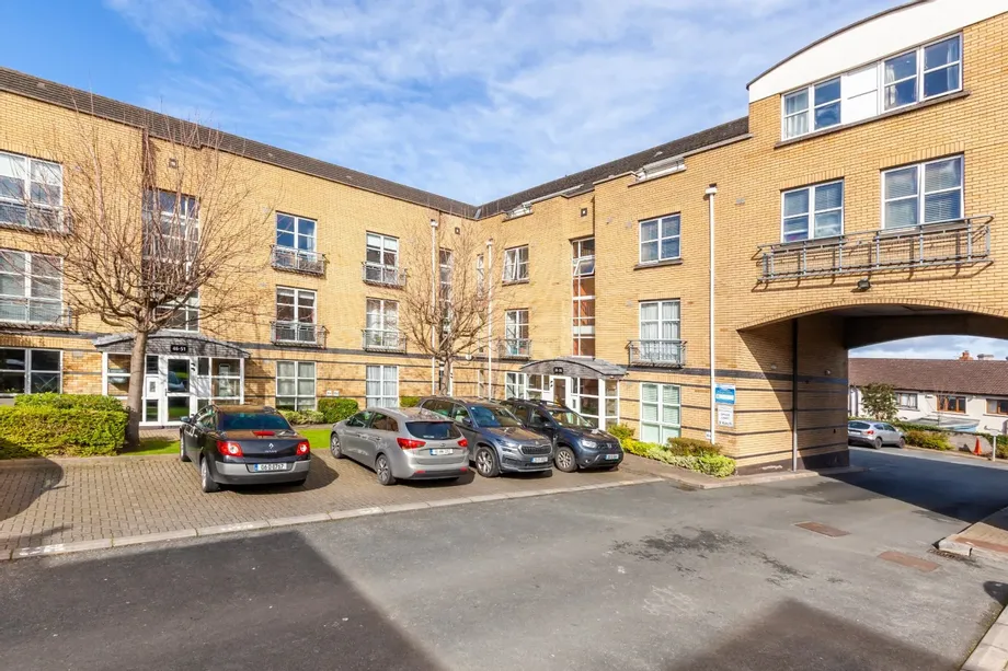 36 St Peter's Square, Phibsboro, Dublin 7, D07HE22 - DNG Estate Agents