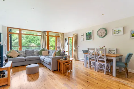 4 Kingston Hall, Harolds Grange Road, Dublin 18, D18N766 - DNG