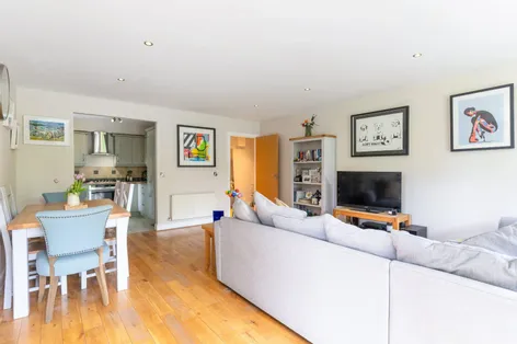 4 Kingston Hall, Harolds Grange Road, Dublin 18, D18N766 - DNG