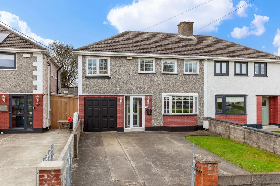 19 Shanowen Grove, Santry, Dublin 9., D09W319 - DNG Estate Agents
