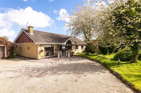 Rathleigh, Newtown Lane, Mount Venus Road, Rathfarnham, Dublin 16, D16FX58 -  DNG