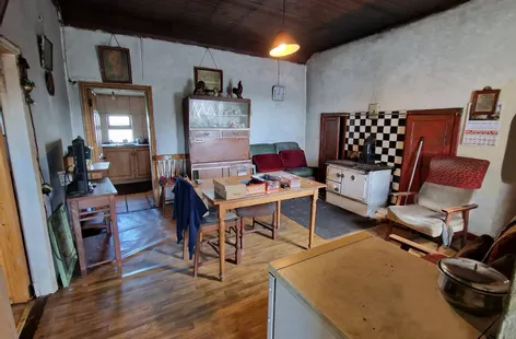 Ballynagonnaghtagh, Maurices Mills, Ennistymon, Co. Clare, V95HX40 - DNG