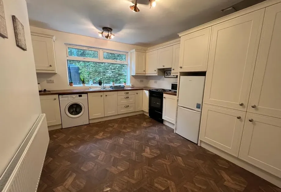 5 High street, Macroom, Cork - DNG Estate Agents