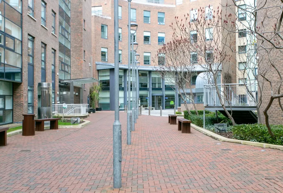 2 Iveagh Court, Block B, Harcourt Street, Dublin 2, D02R640 - DNG Estate Agents