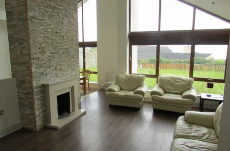 No. 15 Hook View, Dunmore East, Waterford -  DNG
