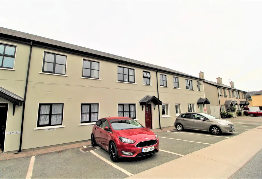 Apt. No. 10 Mountgarrett Lane, Irishtown, New Ross, Wexford - DNG Estate Agents