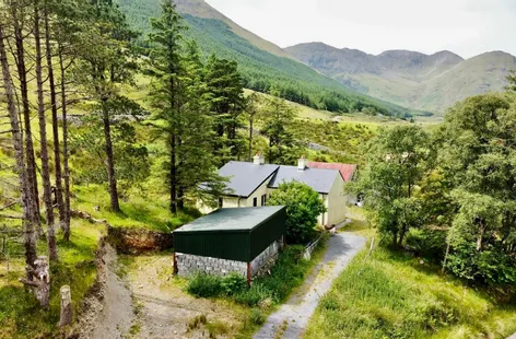 Knockaunbaun Hill Farm, Maam Valley, Leenane, Galway -  DNG