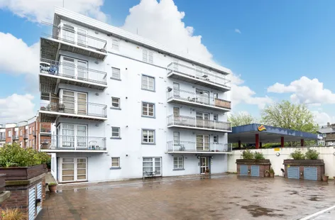 1 Cammock, Mount Brown, Dublin 8. -  DNG