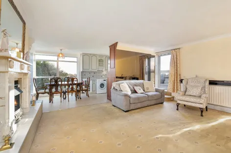 24 Greenfield Manor, Greenfield Park, Donnybrook, Dublin 4, D04RX71 -  DNG