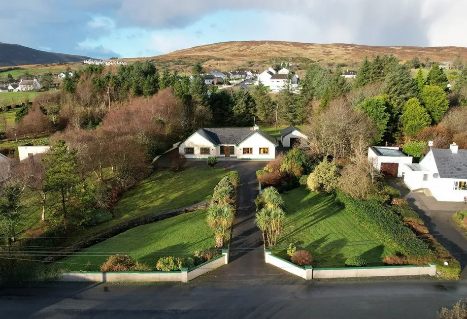 Droichead Na Mbrog, Carrick, Co.Donegal, F94P8F1 - DNG Estate Agents