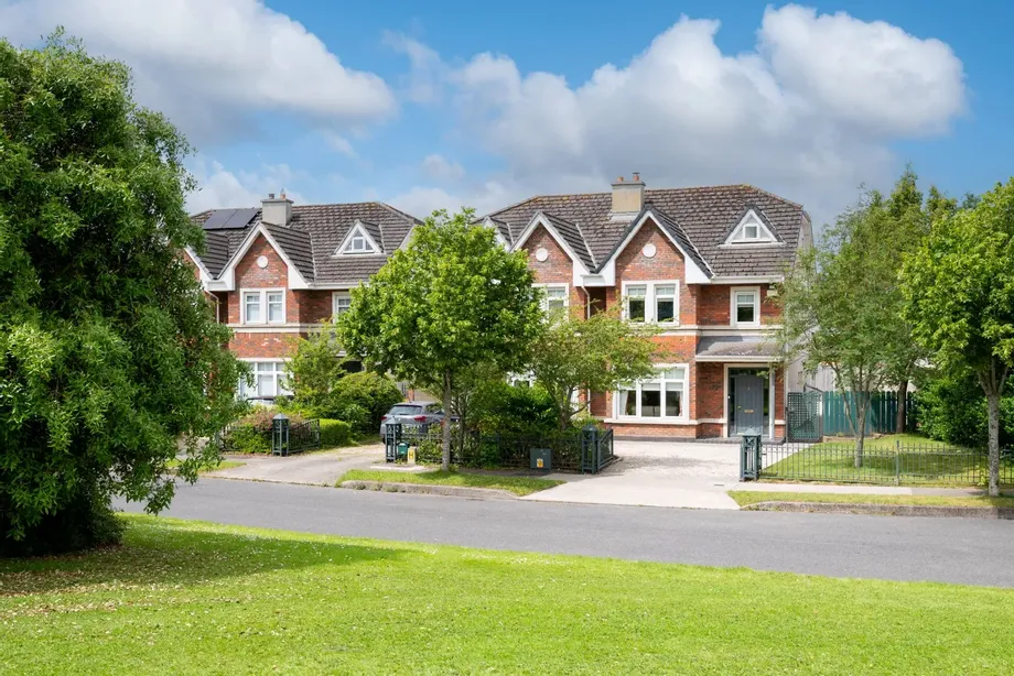 82 Laraghcon, Lucan, Co Dublin, K78 - DNG Estate Agents