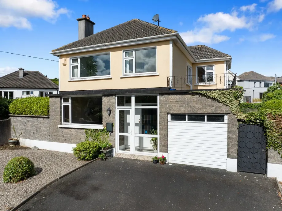 Rosmult, Rosmeen Park, Dun Laoghaire, Co Dublin, A96HD28 - DNG Estate Agents