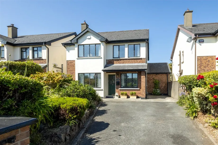 Shanooan, 2 Burnaby Manor, Hillside Road, Greystones, Wicklow, A63YP52 - DNG Estate Agents