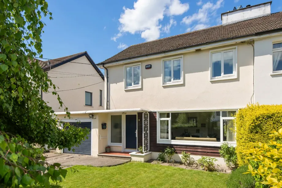19 Riverside Drive, Castle Park, Rathfarnham, Dublin 14, D14X280 - DNG Estate Agents