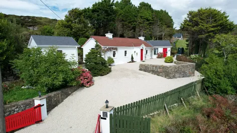 Teach Ar An Chnoc, Ballysallagh, Killybegs, Donegal, F94Y8C0 -  DNG