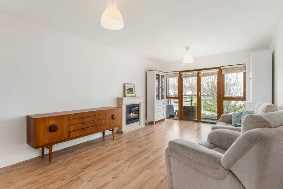 17 Garthy Wood, Knocklyon Road, Knocklyon, Dublin 16, D16WE52 - DNG Estate Agents