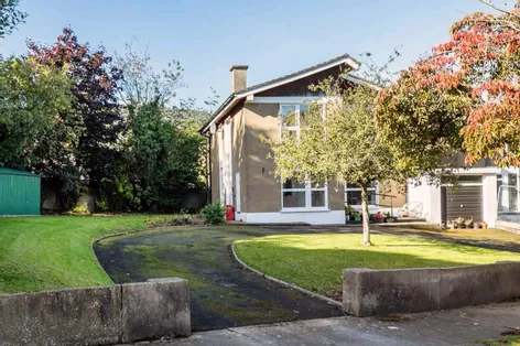 40 Kilgobbin Heights, Stepaside, Dublin 18, D18 -  DNG