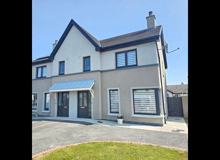 46 Meadow View, Clarecastle, Ennis, Co. Clare, V95WR2P