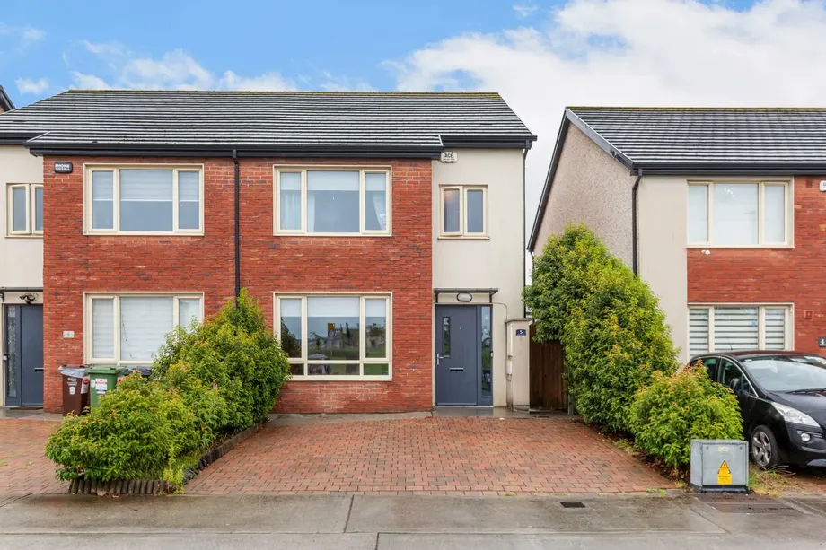 5 Park Crescent, Hansfield Wood, Clonsilla, Dublin 15, D15PH9N - DNG Estate Agents