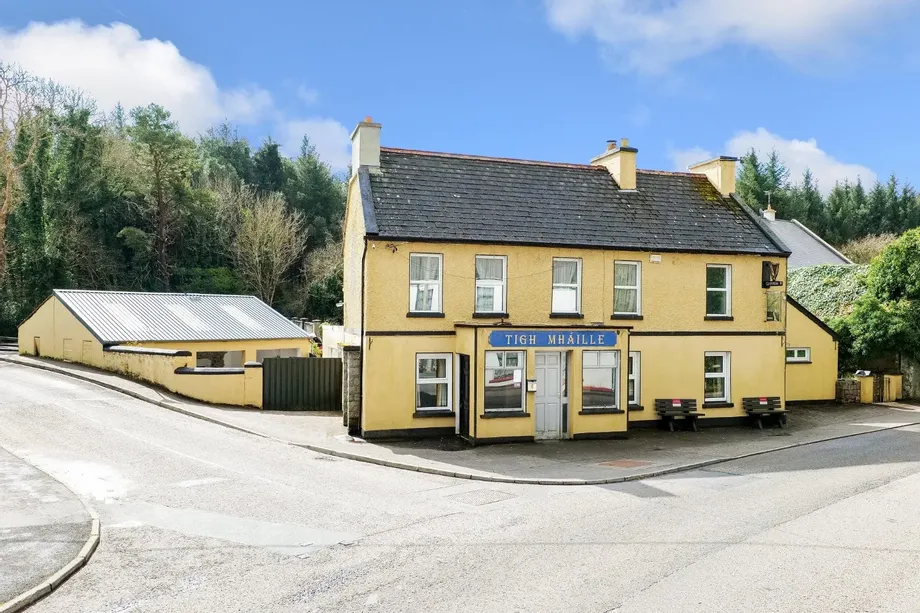 O'Malleys Bar (Tigh Mháille), Cornamona, Co. Galway, F12R126 - DNG Estate Agents